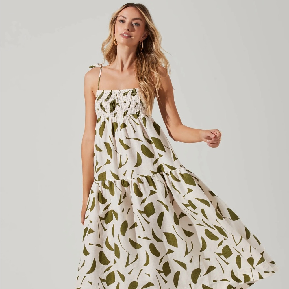 Astr The Label Marlene Square Neck Smocked Midi Dress